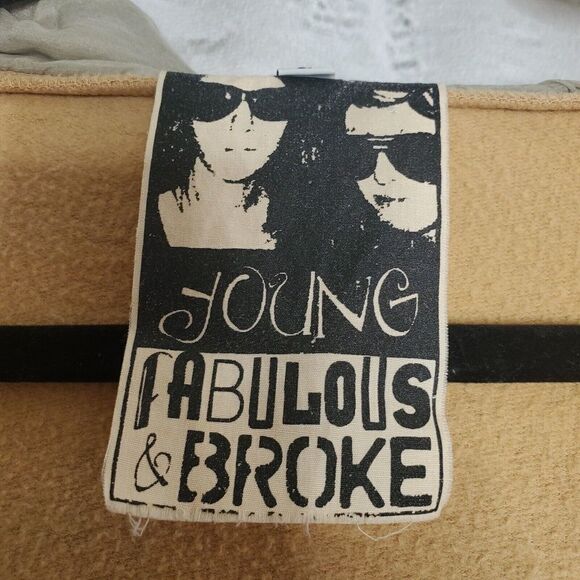 Young Fabulous And Broke Cropped V Neck Shoulder Hoodie Tan Large Cotton - Picture 5 of 9